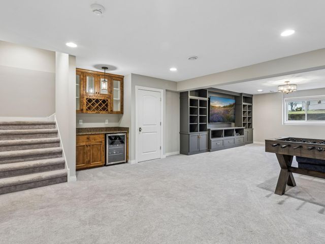 5524 Warden Avenue, Edina, MN 55436