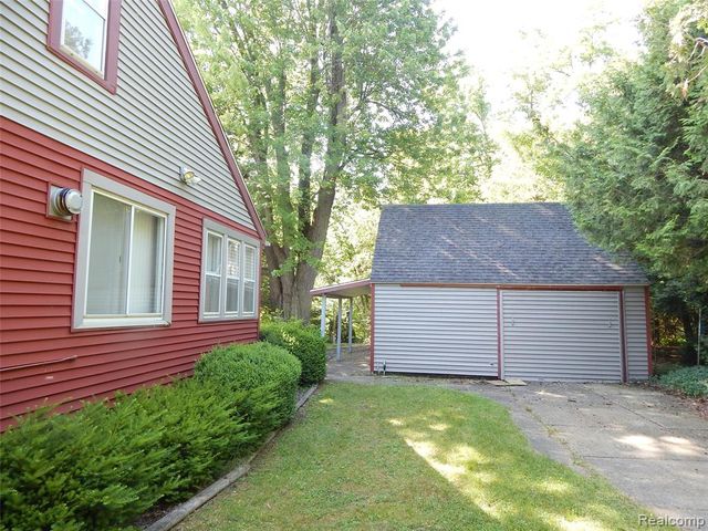7428 Grove Road, Lexington, MI 48450