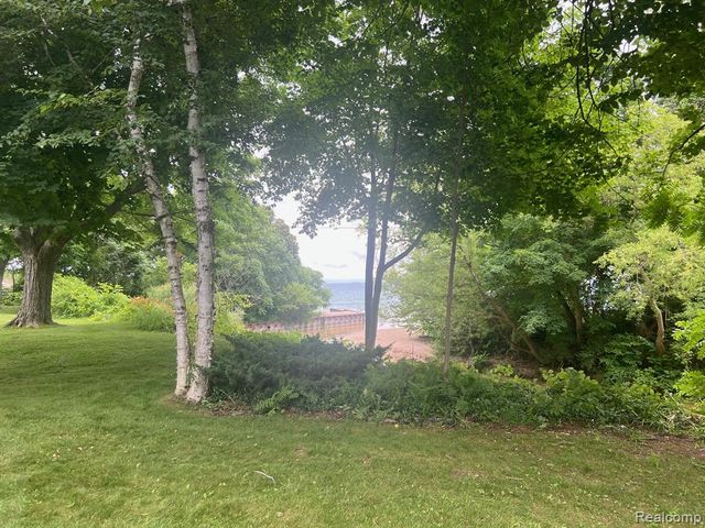 7428 Grove Road, Lexington, MI 48450