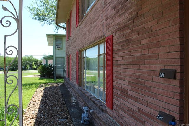 206 SENISA DR, San Antonio, TX 78228