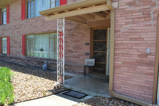 206 SENISA DR, San Antonio, TX 78228