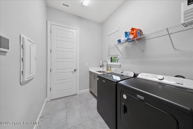 4365 Negal Circle, Melbourne, FL 32901