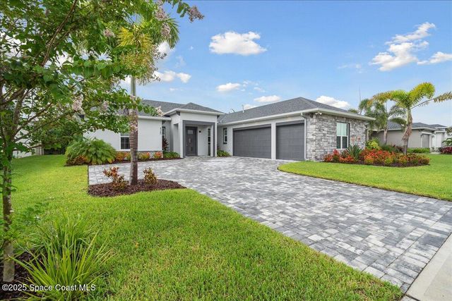 4365 Negal Circle, Melbourne, FL 32901