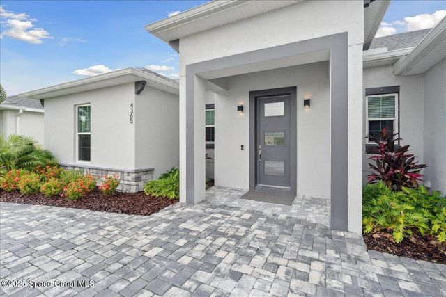 4365 Negal Circle, Melbourne, FL 32901