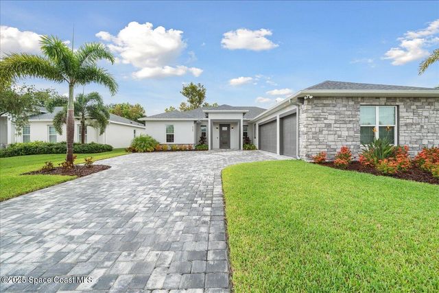 4365 Negal Circle, Melbourne, FL 32901