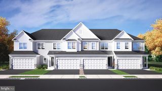188 LYNMERE CIR #81, Glenmoore, PA 19343