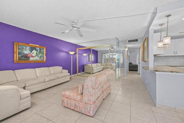 211 Piedmont E, Delray Beach, FL 33484