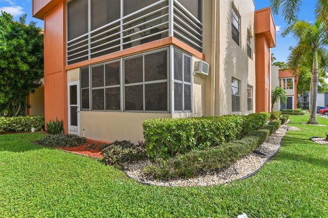 211 Piedmont E, Delray Beach, FL 33484