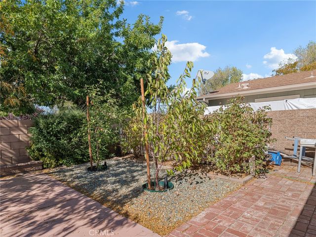 12550 Main 2, Hesperia, CA 92345