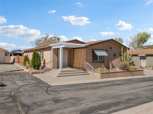 12550 Main 2, Hesperia, CA 92345