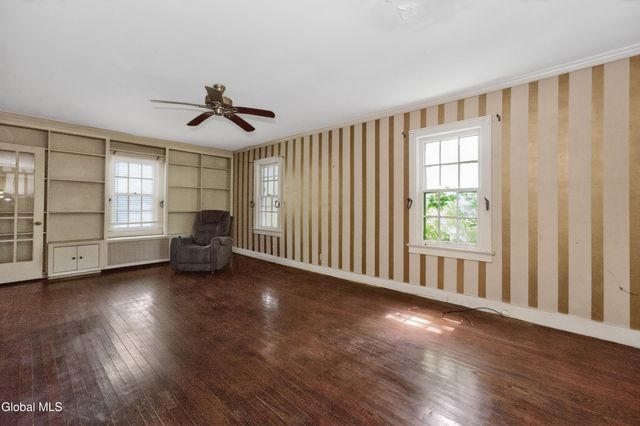 2 Providence Street, Guilderland, NY 12203