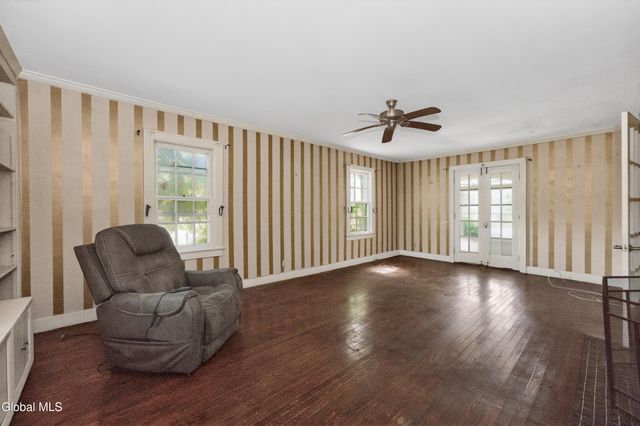 2 Providence Street, Guilderland, NY 12203