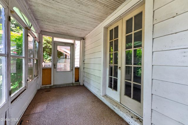 2 Providence Street, Guilderland, NY 12203