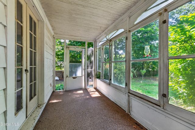 2 Providence Street, Guilderland, NY 12203