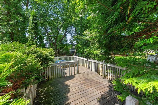 2 Providence Street, Guilderland, NY 12203