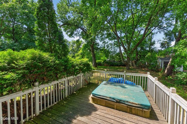 2 Providence Street, Guilderland, NY 12203