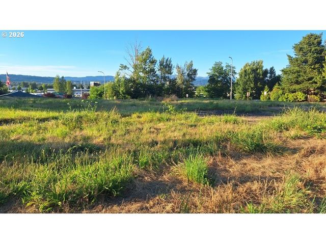 2075 Ne 240TH Ave, Wood Village, OR 97060