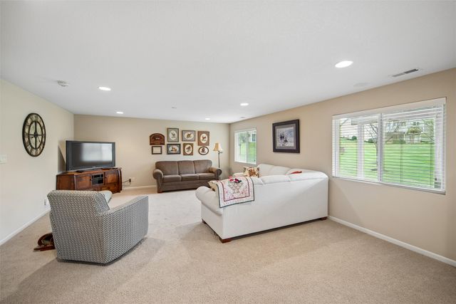 14550 Alpine Drive, Urbandale, IA 50323