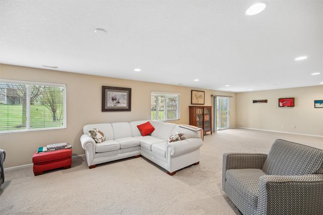 14550 Alpine Drive, Urbandale, IA 50323