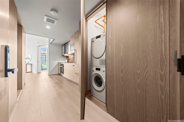 1000 Auahi Street 411, Honolulu, HI 96814