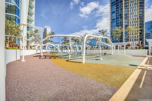 1000 Auahi Street 411, Honolulu, HI 96814