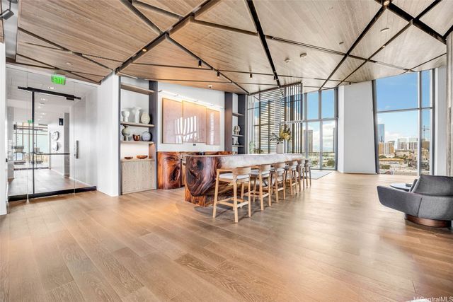 1000 Auahi Street 411, Honolulu, HI 96814