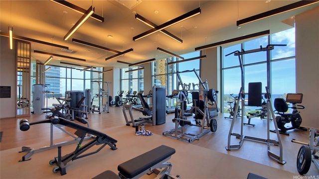 1000 Auahi Street 411, Honolulu, HI 96814