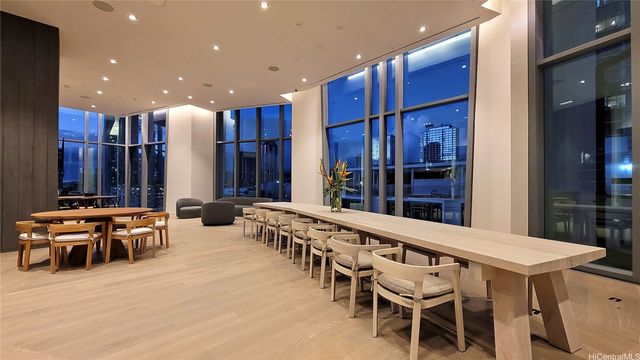 1000 Auahi Street 411, Honolulu, HI 96814