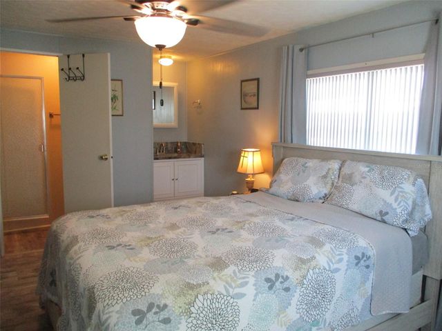 34542 SWEETPEA LANE, Zephyrhills, FL 33541