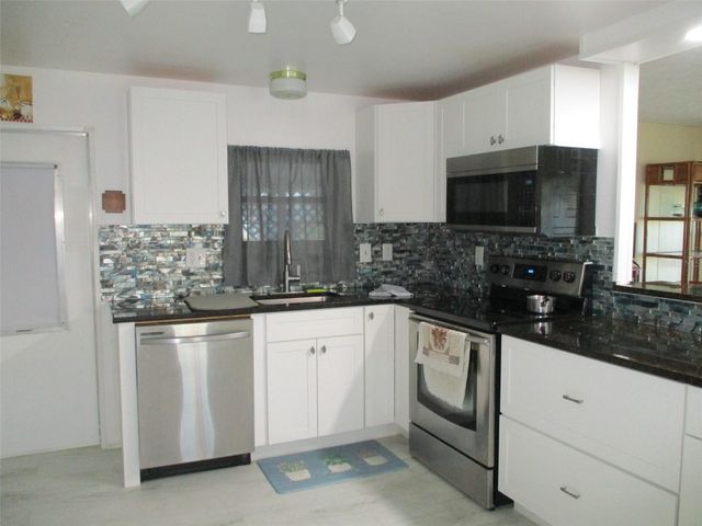 34542 SWEETPEA LANE, Zephyrhills, FL 33541