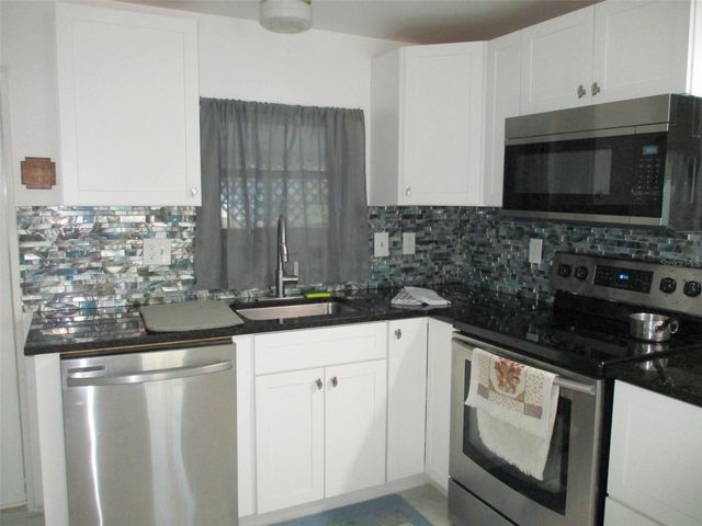 34542 SWEETPEA LANE, Zephyrhills, FL 33541