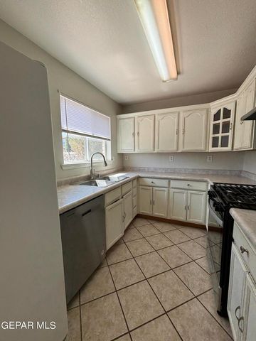 4476 Loma Diamante Drive, El Paso, TX 79934