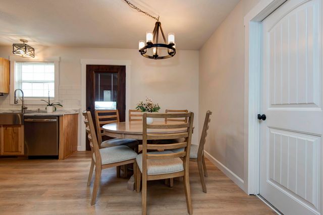 3009 N Marshall Road, Marshfield, MO 65706