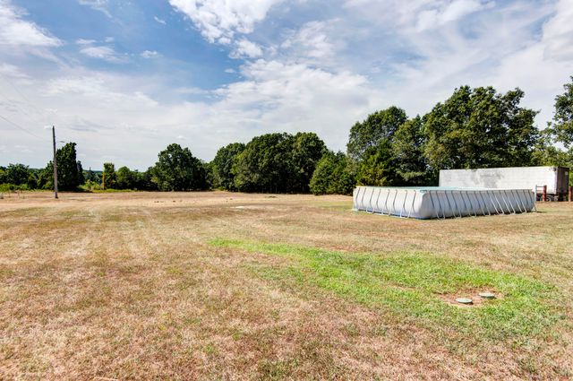 3009 N Marshall Road, Marshfield, MO 65706