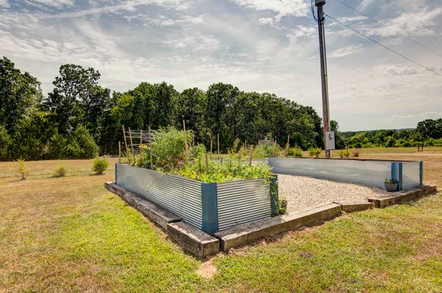 3009 N Marshall Road, Marshfield, MO 65706