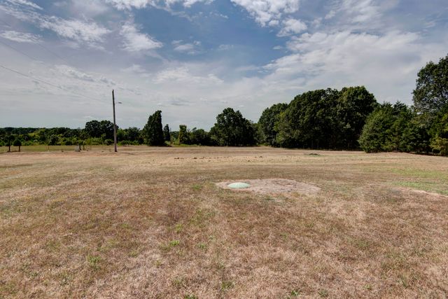 3009 N Marshall Road, Marshfield, MO 65706