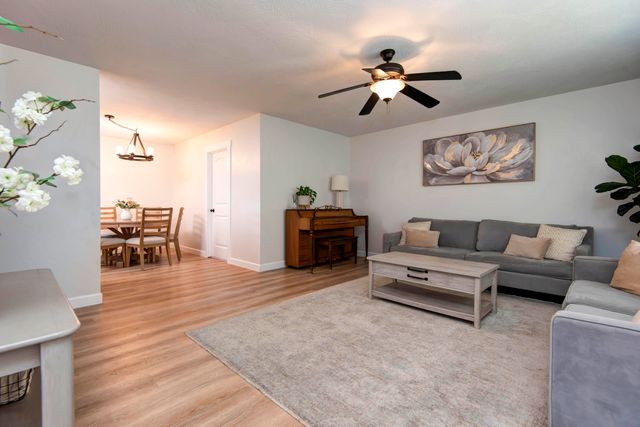 3009 N Marshall Road, Marshfield, MO 65706