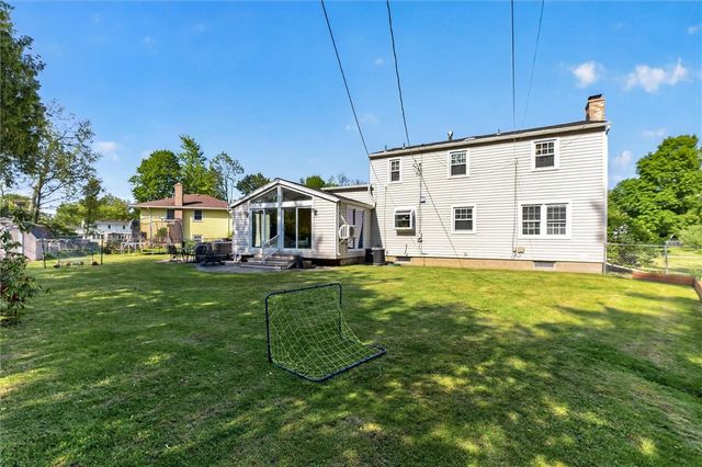 19 Kingsberry Drive, Greece, NY 14626