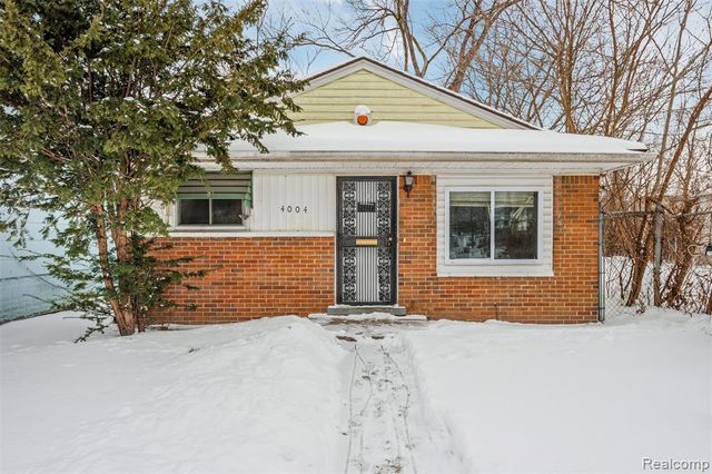 4004 Minnesota, Detroit, MI 48212