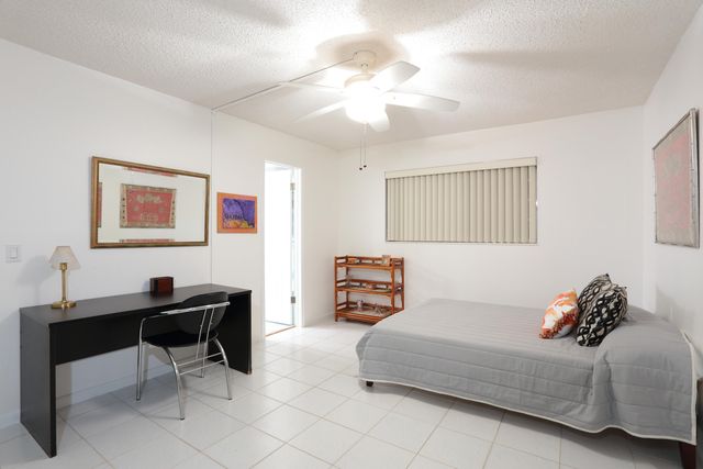 331 Windsor O, West Palm Beach, FL 33417