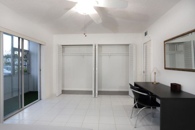 331 Windsor O, West Palm Beach, FL 33417