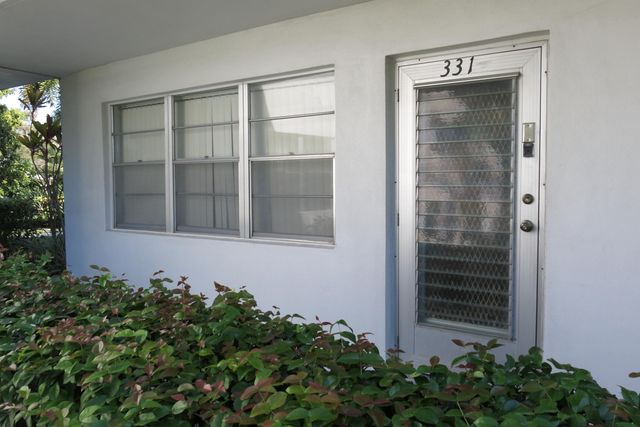 331 Windsor O, West Palm Beach, FL 33417