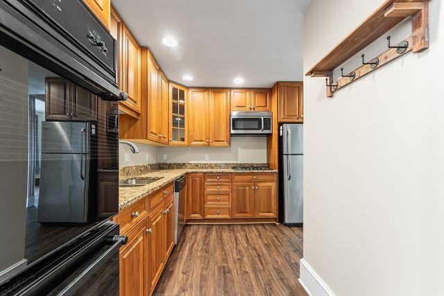 59 Washington St, Hudson, MA 01749