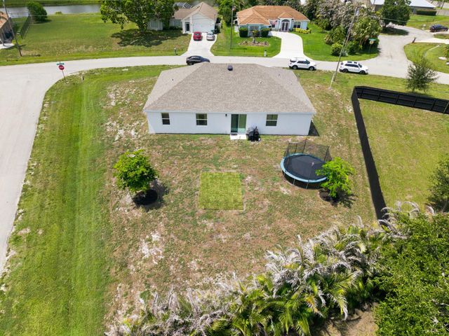 201 SW North Wakefield Circle, Port St. Lucie, Port St Lucie, FL 34953