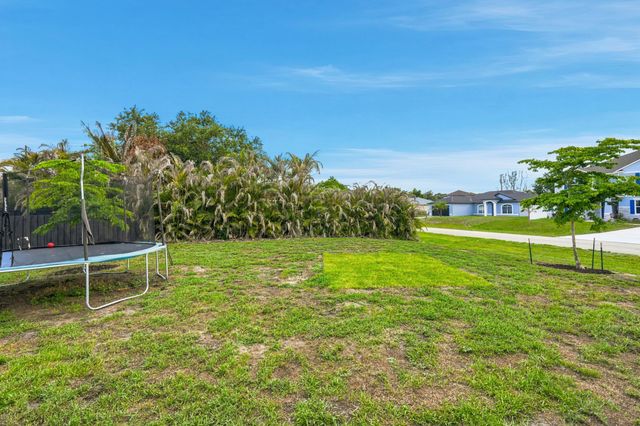 201 SW North Wakefield Circle, Port St. Lucie, Port St Lucie, FL 34953