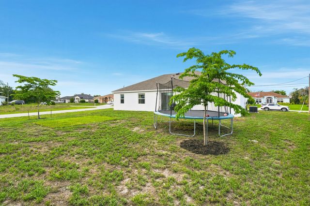 201 SW North Wakefield Circle, Port St. Lucie, Port St Lucie, FL 34953