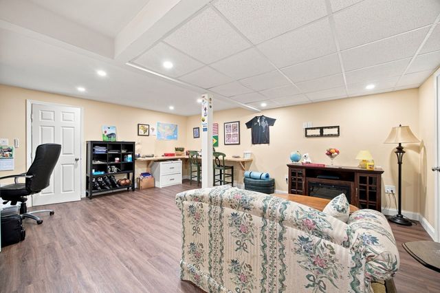 41 Stallbrook Rd 41, Milford, MA 01757