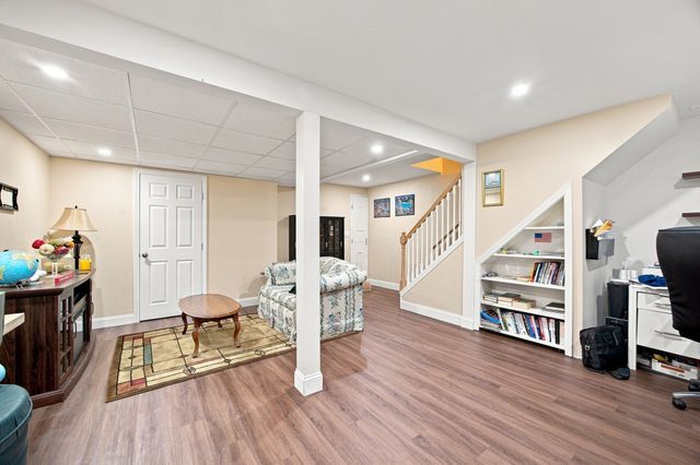 41 Stallbrook Rd 41, Milford, MA 01757