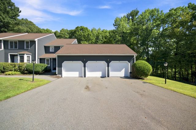 41 Stallbrook Rd 41, Milford, MA 01757