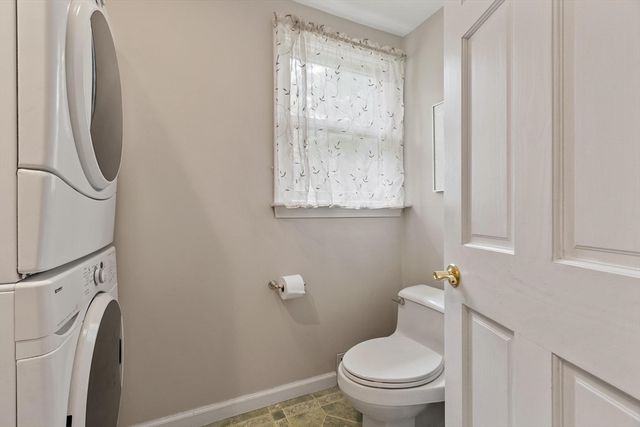107 Maple Rd, Tewksbury, MA 01876